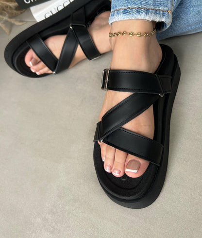 Sandalia Cruzada Deportiva