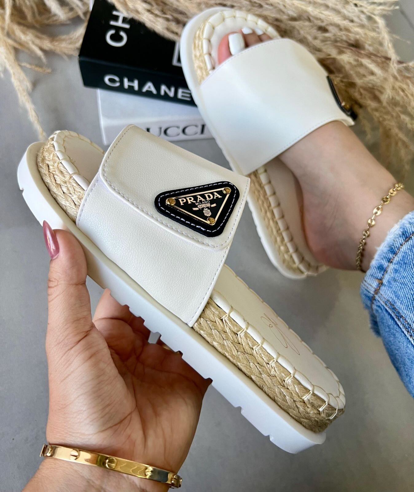 Sandalia _ Prada Deportiva