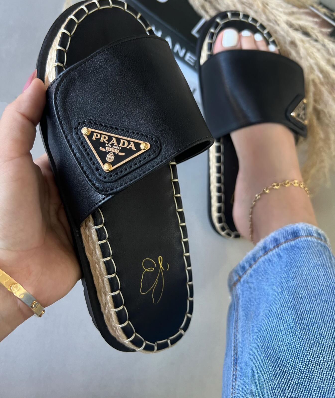 Sandalia _ Prada Deportiva